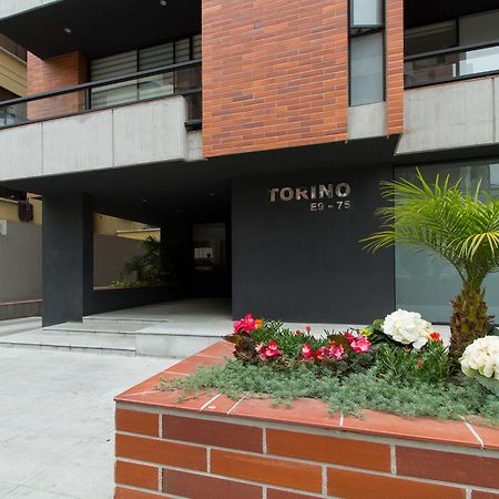 Suites Metropoli Edificio Torino Кито Экстерьер фото